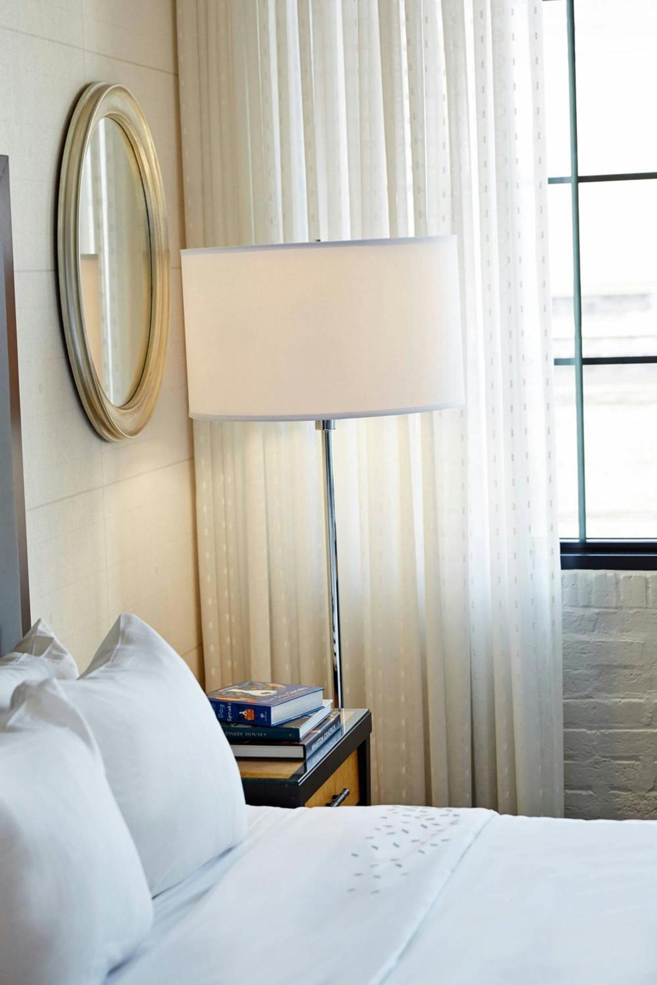 Renaissance New Orleans Arts Warehouse District Hotel Экстерьер фото