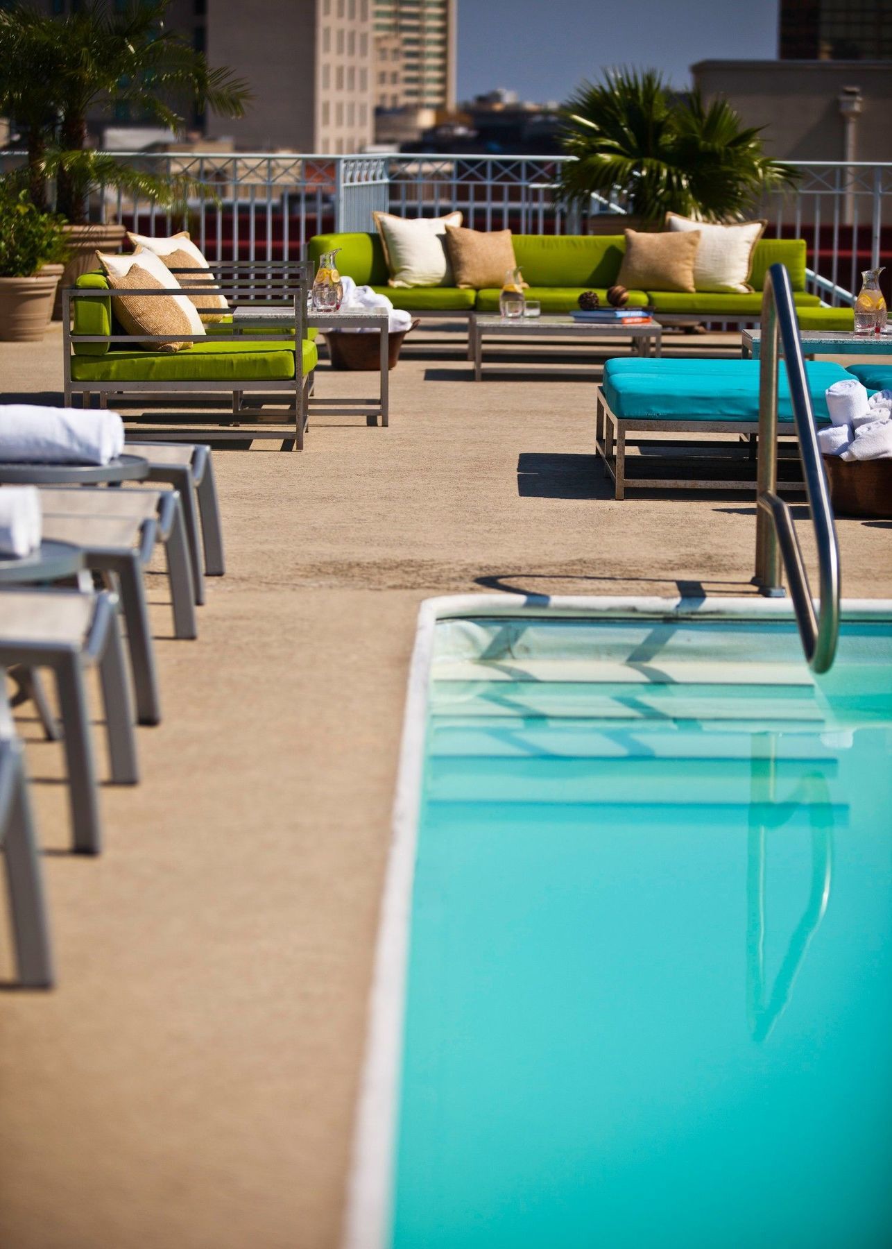 Renaissance New Orleans Arts Warehouse District Hotel Экстерьер фото