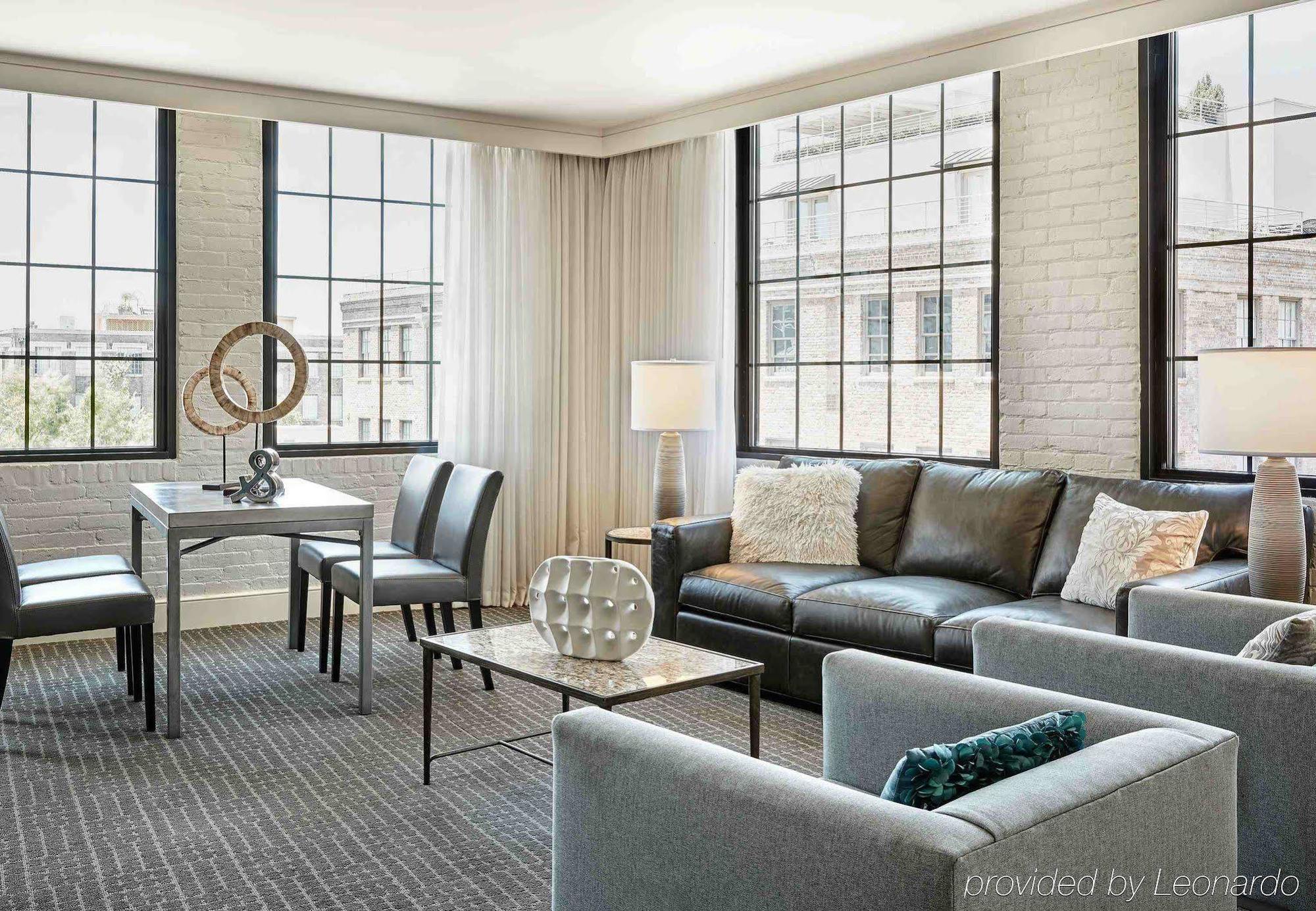Renaissance New Orleans Arts Warehouse District Hotel Экстерьер фото
