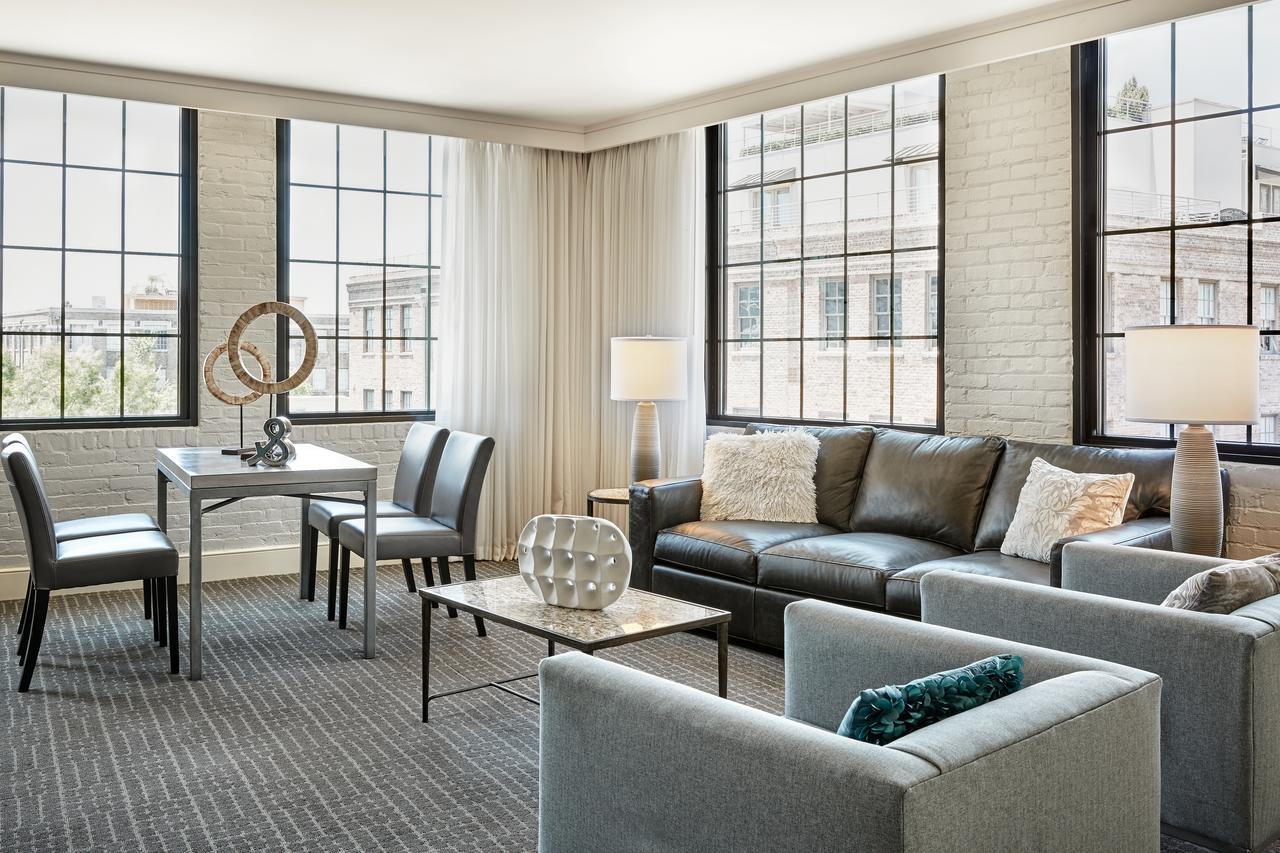 Renaissance New Orleans Arts Warehouse District Hotel Экстерьер фото