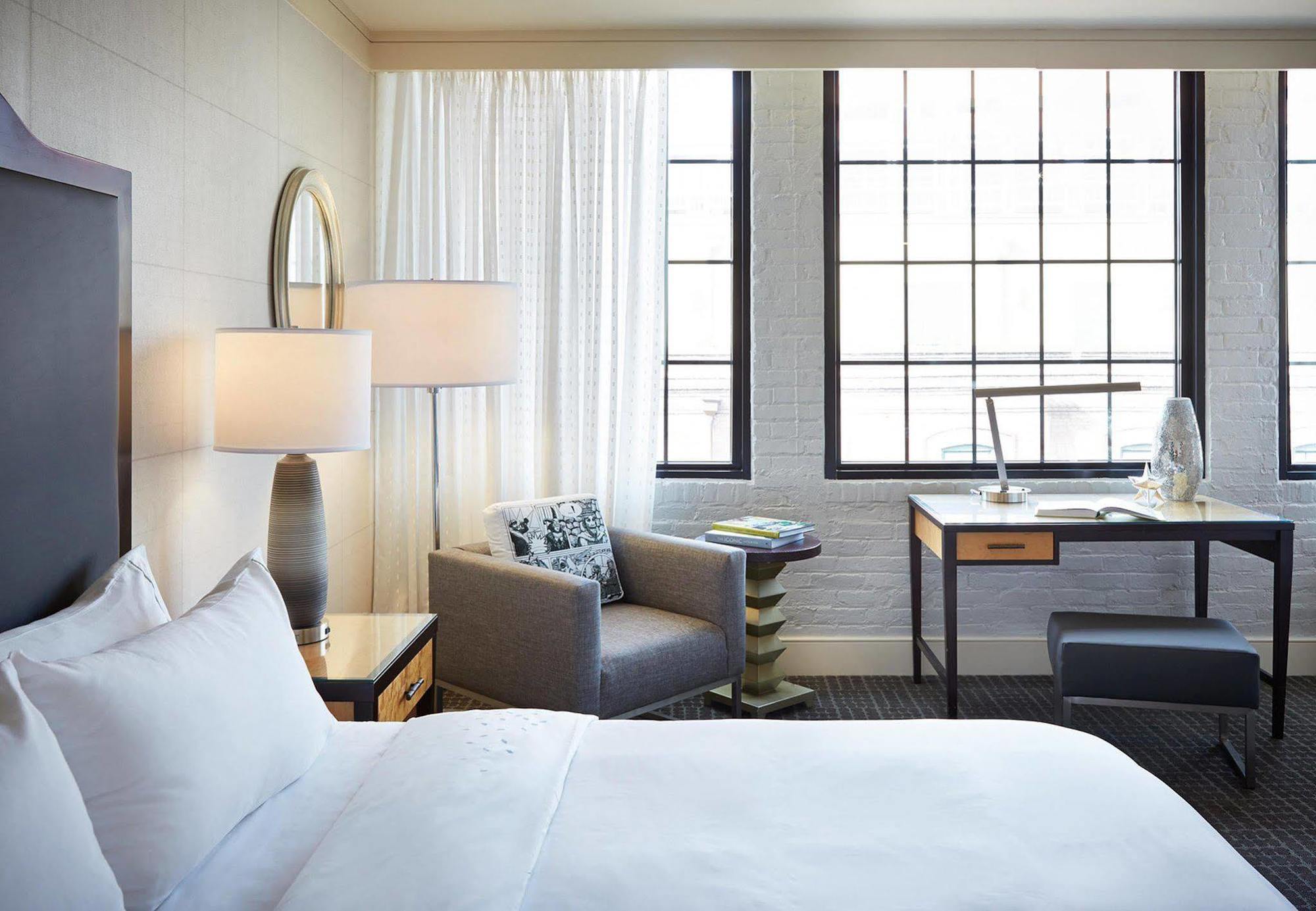 Renaissance New Orleans Arts Warehouse District Hotel Экстерьер фото